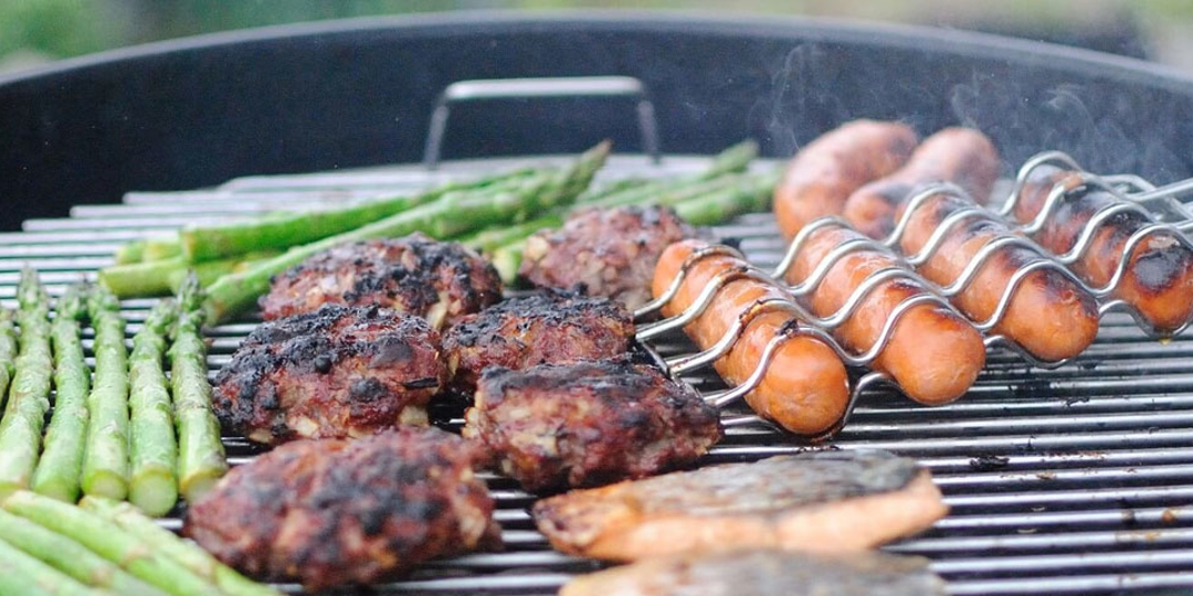 grilling food
