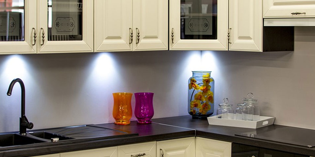 under cabinet lighting