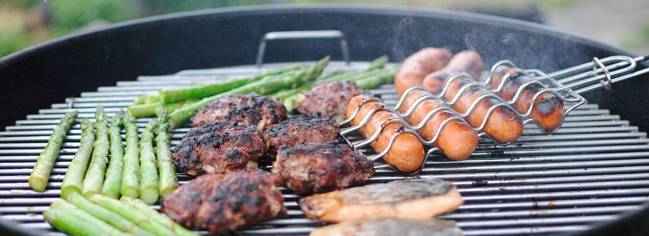 grilling food