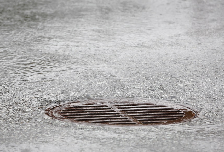 a drain in the street